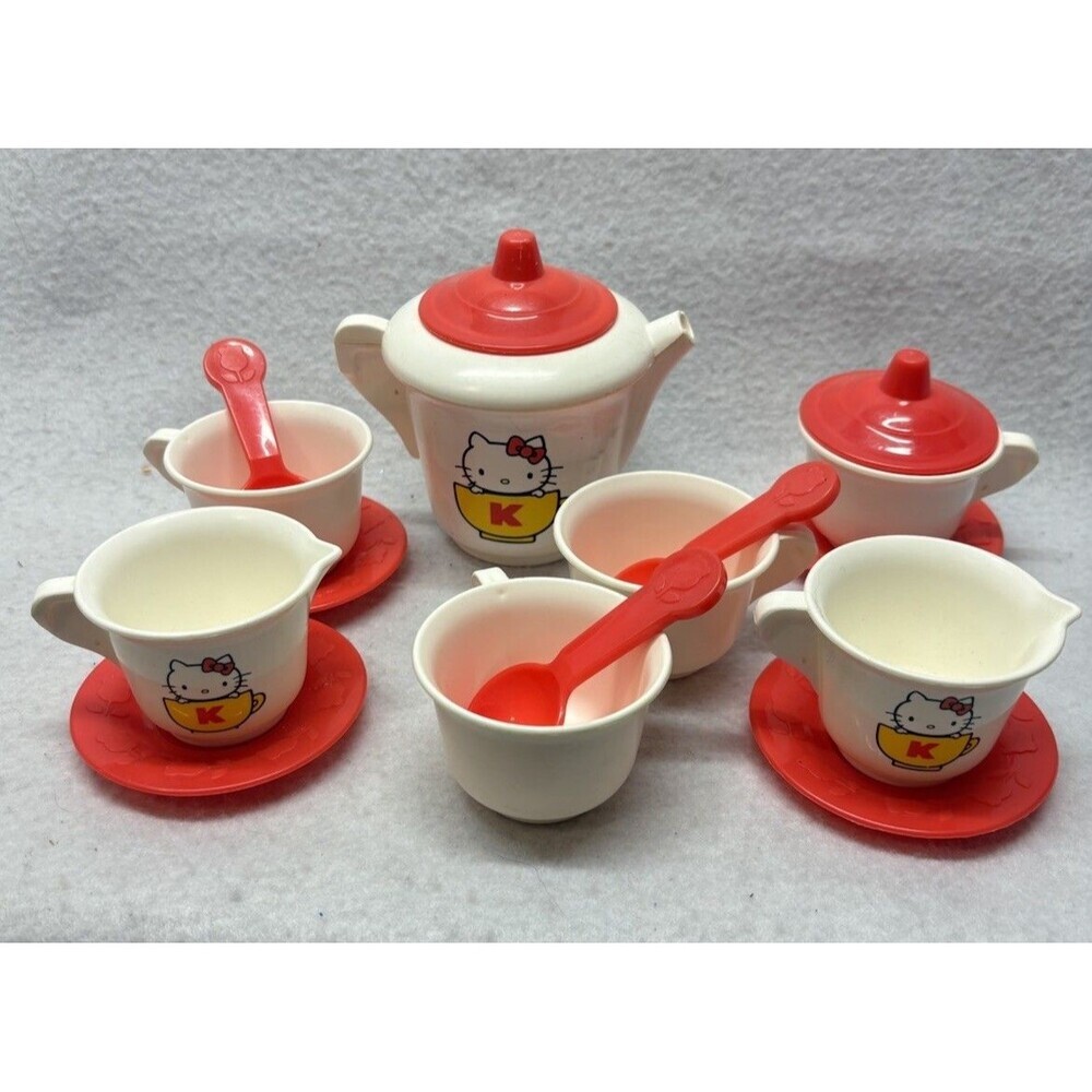 Hello Kitty San Rio Turn N Serve Tea Set Missing Tray CBS Inc 1984 Vintage Toys